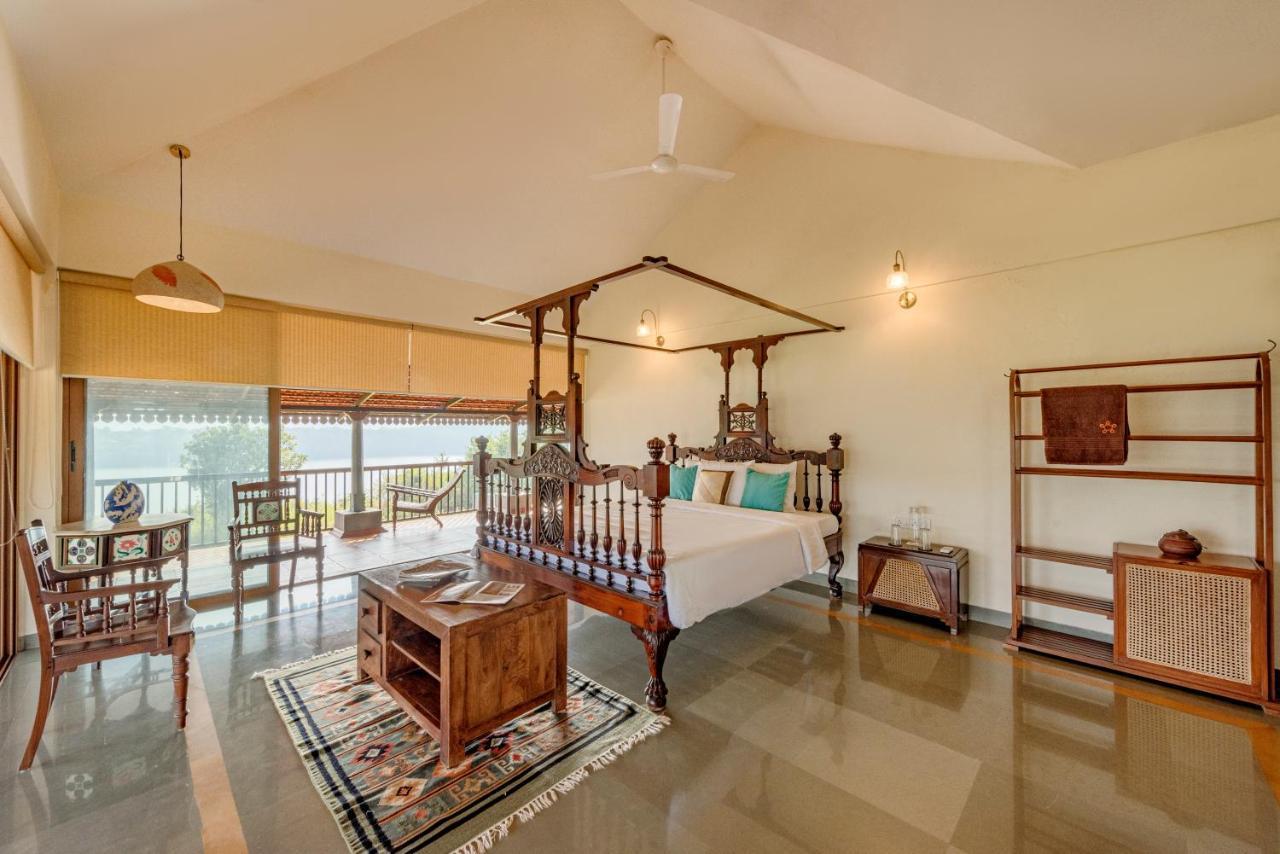 Saffronstays Anantham, Kamshet - Pet-Friendly Lakefront Villa With A Huge Verandah Nethersole Dam Exterior photo